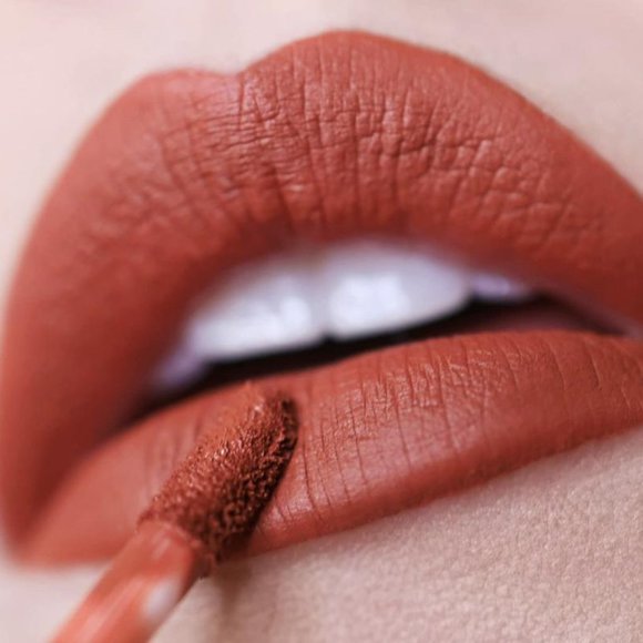 😍NWT MIAMI FEVER Liquid Lipstick by OFRA!😍 - Picture 10 of 15